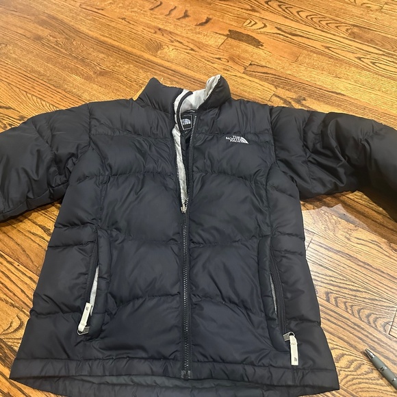 North face girls puffer - Picture 1 of 6